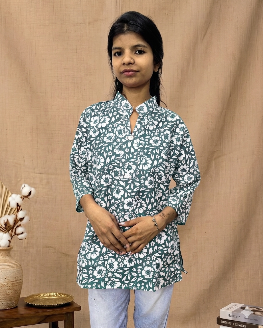 ZUNMA, Classic Green Floral Printed Short Kurti with Mandarin Collar