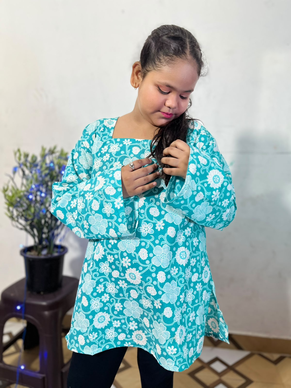ZUNMA, Girls' Turquoise Blue Floral Printed Cotton Short Kurti / Tunic Top